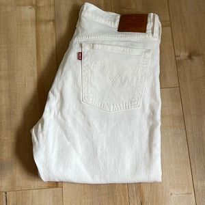 Levi 501 in cream denim size 31